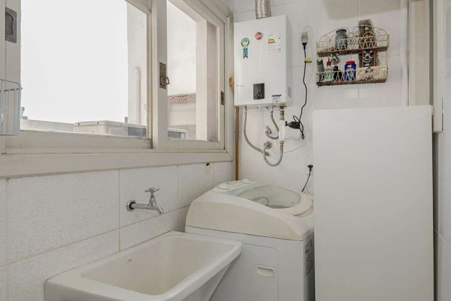 Imagem Apartamento com 2 Quartos à Venda, 5.000 m² em Auxiliadora - Porto Alegre