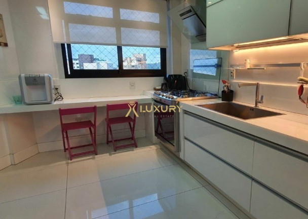 Imagem Imóvel com 4 Quartos à Venda, 344 m² em Belvedere - Belo Horizonte Imagem Imóvel com 4 Quartos à Venda, 344 m² em Belvedere - Belo Horizonte
