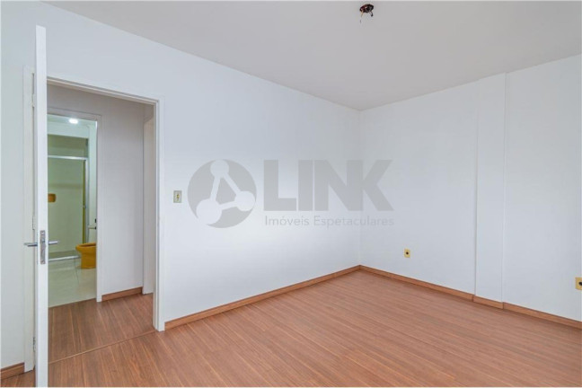 Imagem Apartamento com 2 Quartos à Venda, 74 m² em Passo Da Areia - Porto Alegre Imagem Apartamento com 2 Quartos à Venda, 74 m² em Passo Da Areia - Porto Alegre