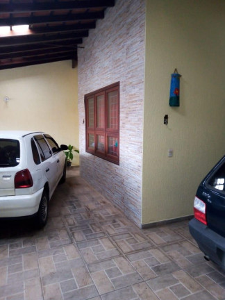 Imagem Casa com 3 Quartos à Venda, 220 m² em Centro - Itapetininga