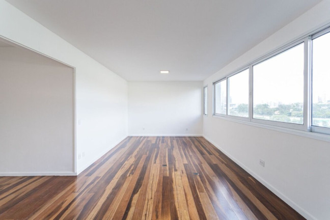 Imagem Apartamento com 3 Quartos à Venda, 126 m² em Jardim Europa - São Paulo