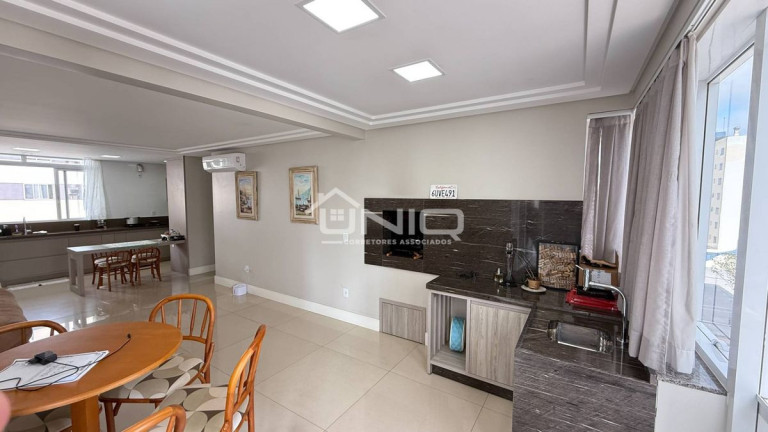 Imagem Apartamento com 3 Quartos à Venda, 184 m² em Centro - Pato Branco Imagem Apartamento com 3 Quartos à Venda, 184 m² em Centro - Pato Branco