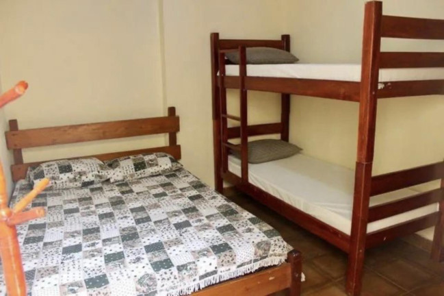 Imagem Casa com 4 Quartos à Venda, 240 m² em Centro - Ubatuba