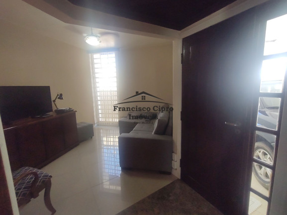Imagem Casa com 3 Quartos à Venda, 200 m² em Pedregulho - Guaratinguetá Imagem Casa com 3 Quartos à Venda, 200 m² em Pedregulho - Guaratinguetá