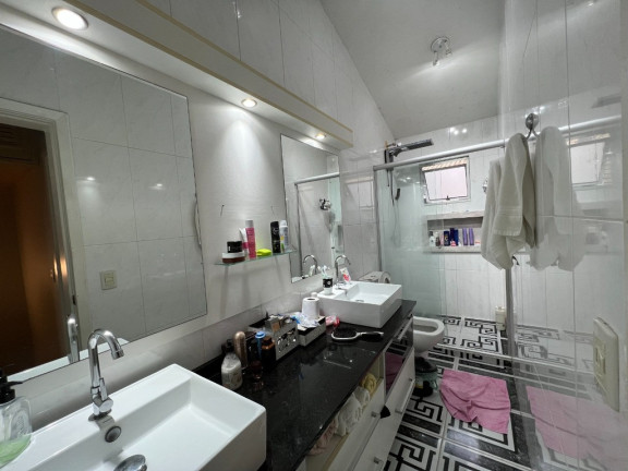 Imagem Casa com 2 Quartos à Venda, 100 m² em Rio Branco - Canoas Imagem Casa com 2 Quartos à Venda, 100 m² em Rio Branco - Canoas