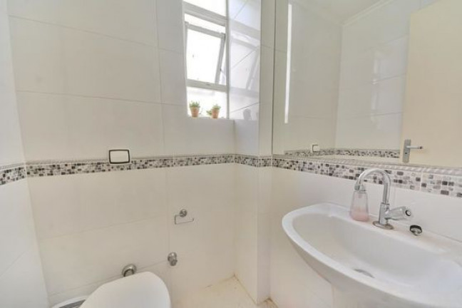 Imagem Apartamento com 2 Quartos à Venda, 75 m² em Rio Branco - Porto Alegre