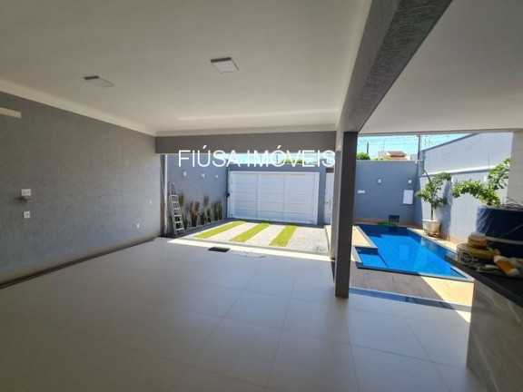 Imagem Casa com 3 Quartos à Venda,  em Centro - Sertãozinho