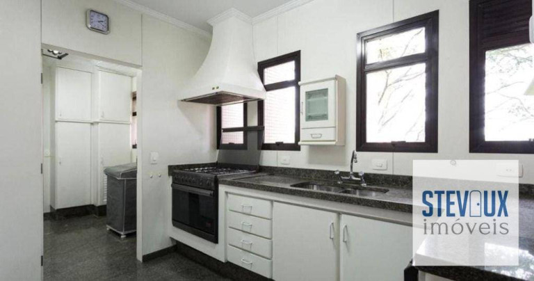 Imagem Apartamento com 4 Quartos à Venda ou Locação, 228 m² em Moema - São Paulo