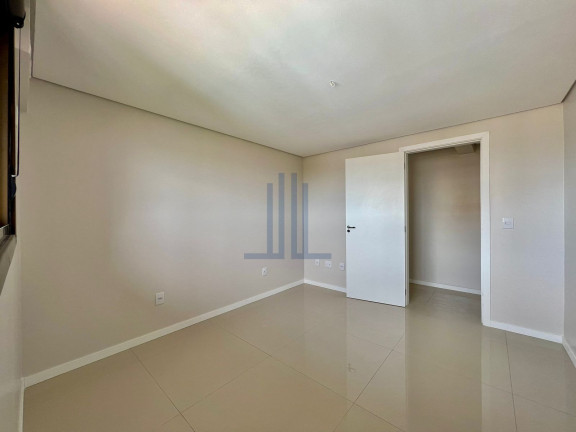 Imagem Cobertura com 3 Quartos à Venda, 278 m² em Nossa Senhora Medianeira - Santa Maria Imagem Cobertura com 3 Quartos à Venda, 278 m² em Nossa Senhora Medianeira - Santa Maria