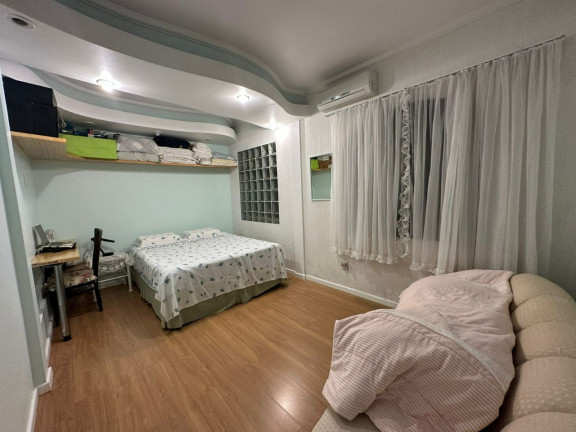 Imagem Casa com 4 Quartos à Venda, 251 m² em Coqueiros - Florianópolis Imagem Casa com 4 Quartos à Venda, 251 m² em Coqueiros - Florianópolis