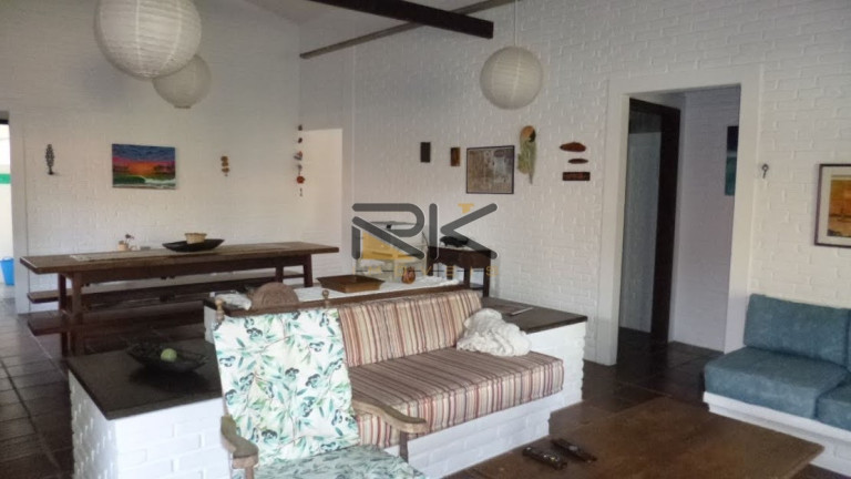 Imagem Casa com 4 Quartos à Venda, 205 m² em Lázaro - Ubatuba