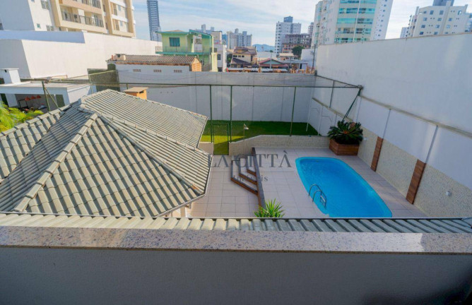 Imagem Casa com 4 Quartos à Venda, 381 m² em Vila Operária - Itajaí Imagem Casa com 4 Quartos à Venda, 381 m² em Vila Operária - Itajaí