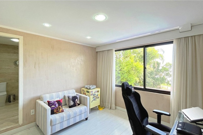Imagem Casa com 3 Quartos à Venda, 395 m² em Espírito Santo - Porto Alegre Imagem Casa com 3 Quartos à Venda, 395 m² em Espírito Santo - Porto Alegre