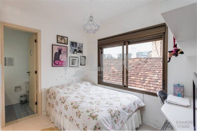 Imagem Imóvel com 4 Quartos à Venda, 153 m² em Moinhos De Vento - Porto Alegre