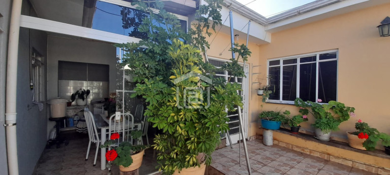 Imagem Casa com 2 Quartos à Venda, 360 m² em Santa Rosália - Poços De Caldas Imagem Casa com 2 Quartos à Venda, 360 m² em Santa Rosália - Poços De Caldas