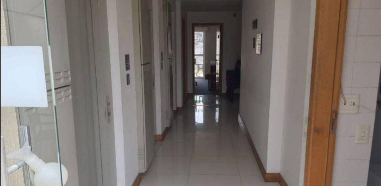 Imagem Sala Comercial à Venda ou Locação, 320 m² em Centro - Niterói Imagem Sala Comercial à Venda ou Locação, 320 m² em Centro - Niterói