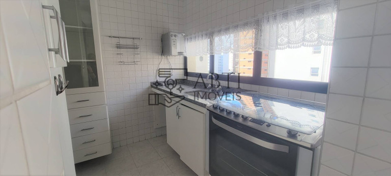 Imagem Apartamento com 4 Quartos à Venda, 135 m² em Moema - São Paulo