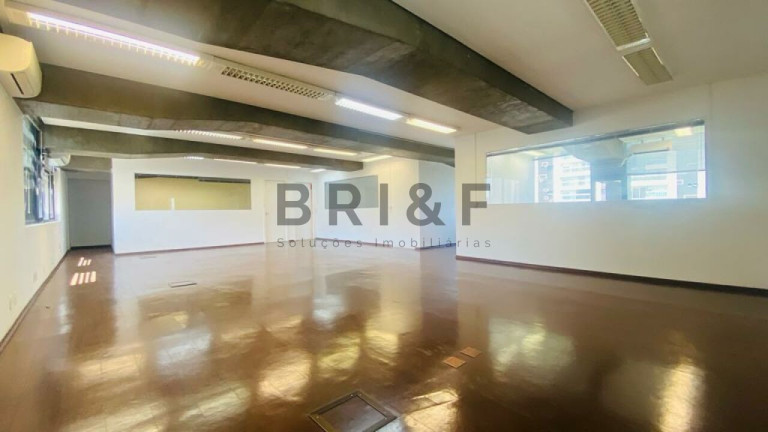 Imóvel Comercial à Venda ou Locação, 212 m² em Brooklin - São Paulo