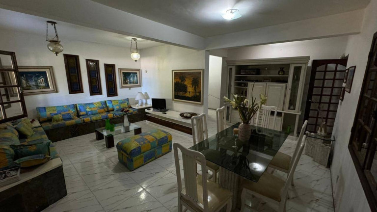 Imagem Casa com 5 Quartos para Alugar, 300 m² em Coqueiral - Araruama Imagem Casa com 5 Quartos para Alugar, 300 m² em Coqueiral - Araruama