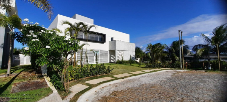 Casa com 4 Quartos à Venda, 400 m² em Busca Vida (abrantes) - Camaçari