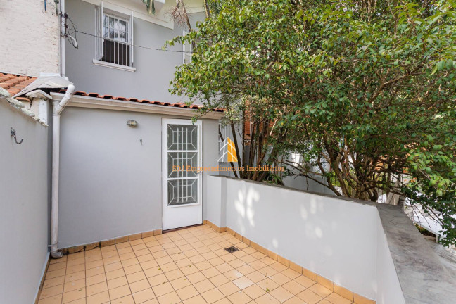 Imagem Sobrado com 6 Quartos à Venda, 190 m² em Pacaembu - São Paulo Imagem Sobrado com 6 Quartos à Venda, 190 m² em Pacaembu - São Paulo