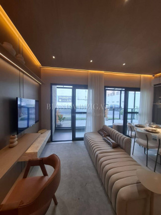 Imagem Apartamento com 2 Quartos à Venda, 54 m² em Centro - Curitiba Imagem Apartamento com 2 Quartos à Venda, 54 m² em Centro - Curitiba