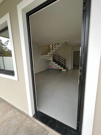 Imagem Sobrado com 3 Quartos à Venda, 180 m² em São João Do Rio Vermelho - Florianópolis Imagem Sobrado com 3 Quartos à Venda, 180 m² em São João Do Rio Vermelho - Florianópolis