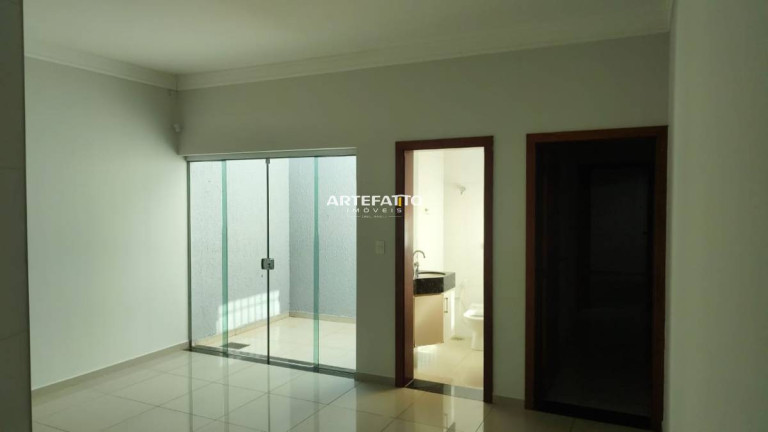 Imagem Casa com 4 Quartos à Venda, 240 m² Imagem Casa com 4 Quartos à Venda, 240 m²