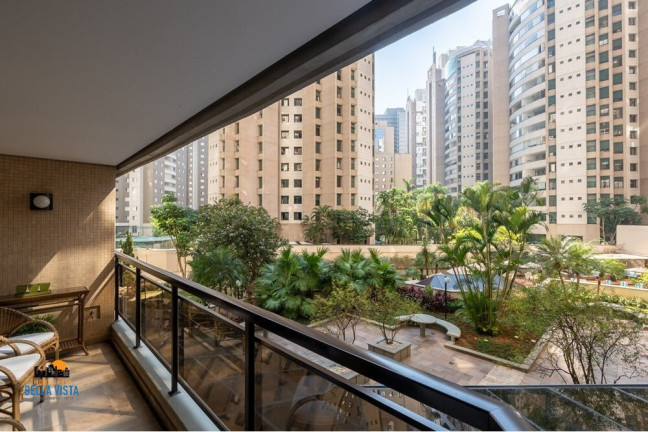 Imagem Apartamento com 3 Quartos à Venda, em Moema - São Paulo Imagem Apartamento com 3 Quartos à Venda, em Moema - São Paulo