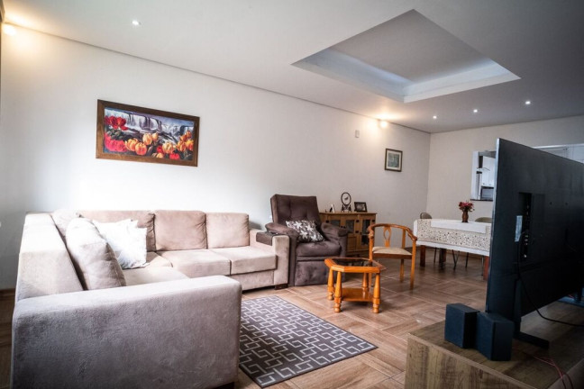 Imagem Casa com 4 Quartos à Venda, 199 m² em Protásio Alves - Porto Alegre Imagem Casa com 4 Quartos à Venda, 199 m² em Protásio Alves - Porto Alegre