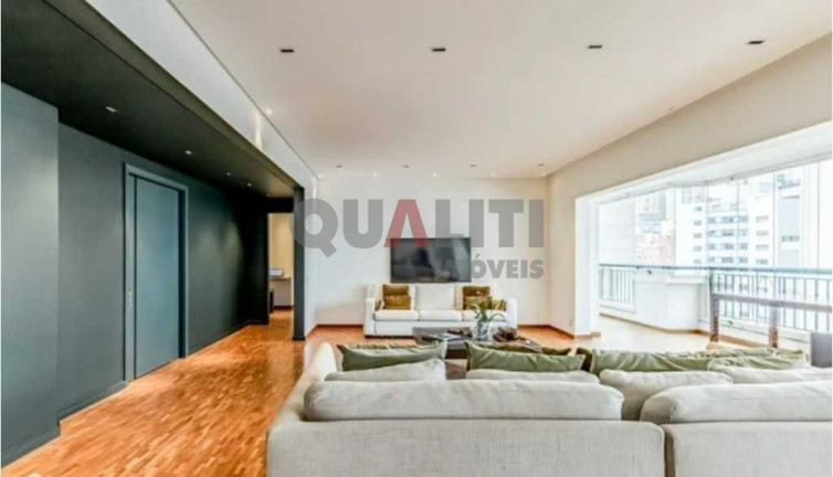 Apartamento com 3 Quartos à Venda, 230 m² em Moema - São Paulo