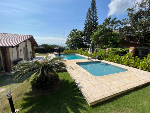 Imagem Imóvel com 2 Quartos à Venda, 130 m² em Praia Do Estaleirinho - Balneário Camboriú