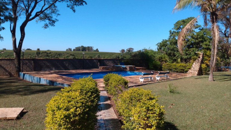 Imagem Imóvel com 3 Quartos à Venda, 2.900 m² em Centro - Franca Imagem Imóvel com 3 Quartos à Venda, 2.900 m² em Centro - Franca