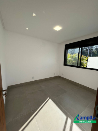 Imagem Casa com 4 Quartos à Venda, 328 m² em Jardins Bolonha - Senador Canedo Imagem Casa com 4 Quartos à Venda, 328 m² em Jardins Bolonha - Senador Canedo