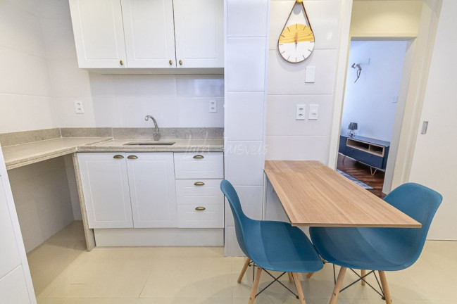Imagem Apartamento com 2 Quartos à Venda, 80 m² em Copacabana - Rio De Janeiro