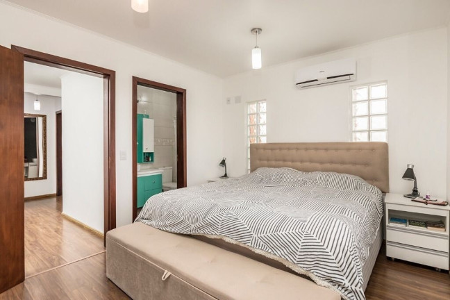 Imagem Casa de Condomínio com 3 Quartos à Venda, 180 m² em Mário Quintana - Porto Alegre Imagem Casa de Condomínio com 3 Quartos à Venda, 180 m² em Mário Quintana - Porto Alegre