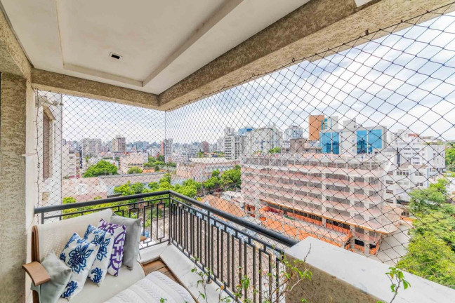 Imagem Imóvel com 3 Quartos à Venda, 161 m² em Moinhos De Vento - Porto Alegre Imagem Imóvel com 3 Quartos à Venda, 161 m² em Moinhos De Vento - Porto Alegre