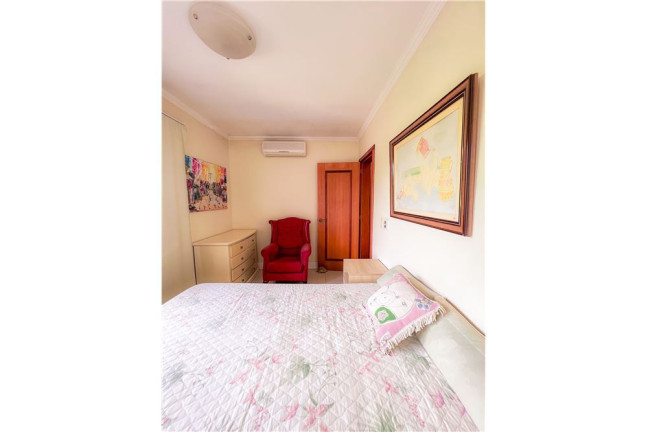 Imagem Casa com 4 Quartos à Venda, em São Lucas - Viamão Imagem Casa com 4 Quartos à Venda, em São Lucas - Viamão