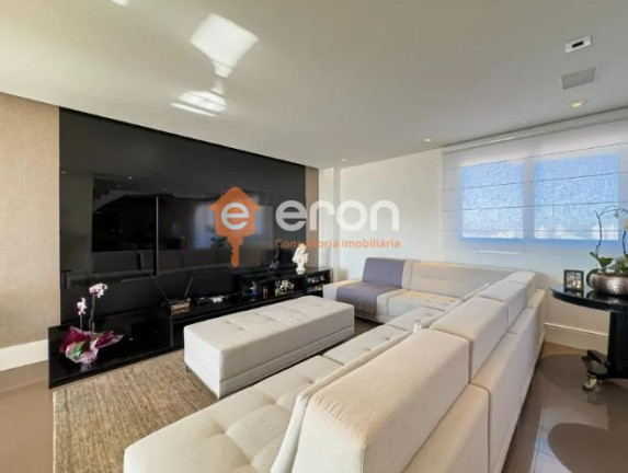 Imagem Apartamento com 4 Quartos à Venda, 477 m²
