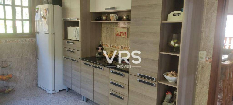 Imagem Casa com 4 Quartos à Venda, 219 m² em Albuquerque - Teresópolis Imagem Casa com 4 Quartos à Venda, 219 m² em Albuquerque - Teresópolis