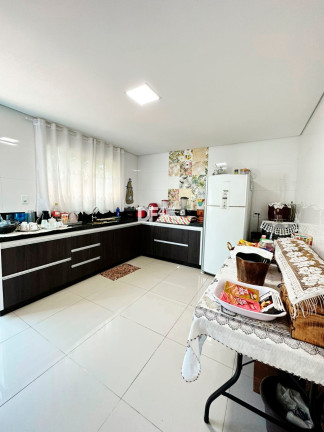 Imagem Casa com 4 Quartos à Venda, 261 m² em Setor Habitacional Arniqueira (águas Claras) - Brasília Imagem Casa com 4 Quartos à Venda, 261 m² em Setor Habitacional Arniqueira (águas Claras) - Brasília