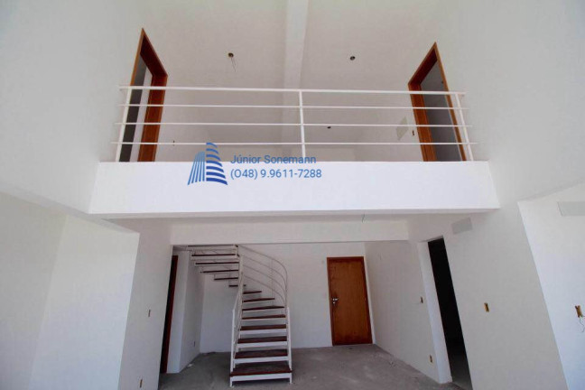 Apartamento com 3 Quartos à Venda, 203 m² em Barreiros - São José