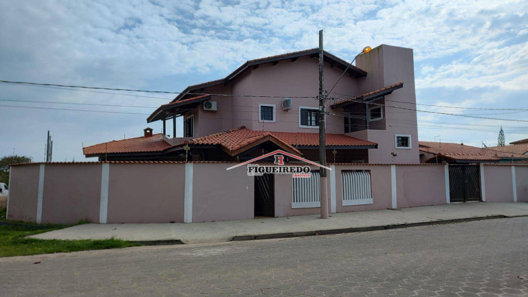 Imagem Casa com 3 Quartos à Venda, 257 m² em Jardim São Fernando - Itanhaém Imagem Casa com 3 Quartos à Venda, 257 m² em Jardim São Fernando - Itanhaém
