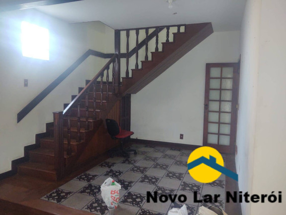 Imagem Casa com 3 Quartos à Venda, 250 m² em Centro - São Gonçalo Imagem Casa com 3 Quartos à Venda, 250 m² em Centro - São Gonçalo