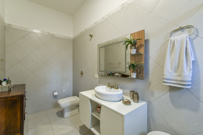 Imagem Casa com 6 Quartos à Venda, em Chácara Das Paineiras - Carapicuíba Imagem Casa com 6 Quartos à Venda, em Chácara Das Paineiras - Carapicuíba