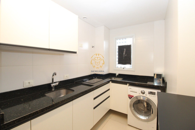 Imagem Apartamento com 1 Quarto à Venda ou Locação, 50 m² em Centro - Curitiba