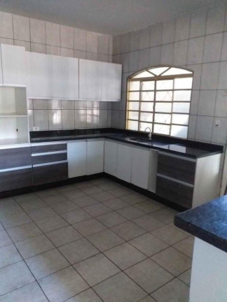 Imagem Casa com 2 Quartos à Venda, 80 m² em Centro - Sarandi Imagem Casa com 2 Quartos à Venda, 80 m² em Centro - Sarandi