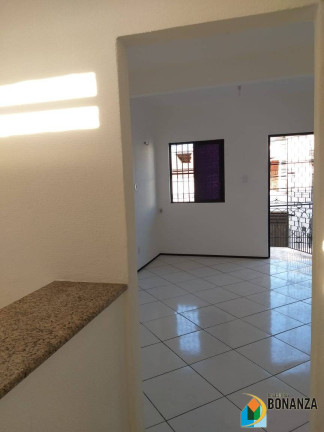 Imagem Kitnet com 1 Quarto para Alugar,  em Parquelandia - Fortaleza