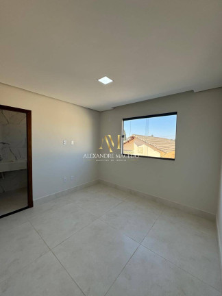 Imagem Casa com 3 Quartos à Venda, 130 m² em Vila Campos - Montes Claros Imagem Casa com 3 Quartos à Venda, 130 m² em Vila Campos - Montes Claros