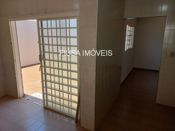 Imagem Casa com 3 Quartos à Venda, em Independência - Ribeirão Preto Imagem Casa com 3 Quartos à Venda, em Independência - Ribeirão Preto